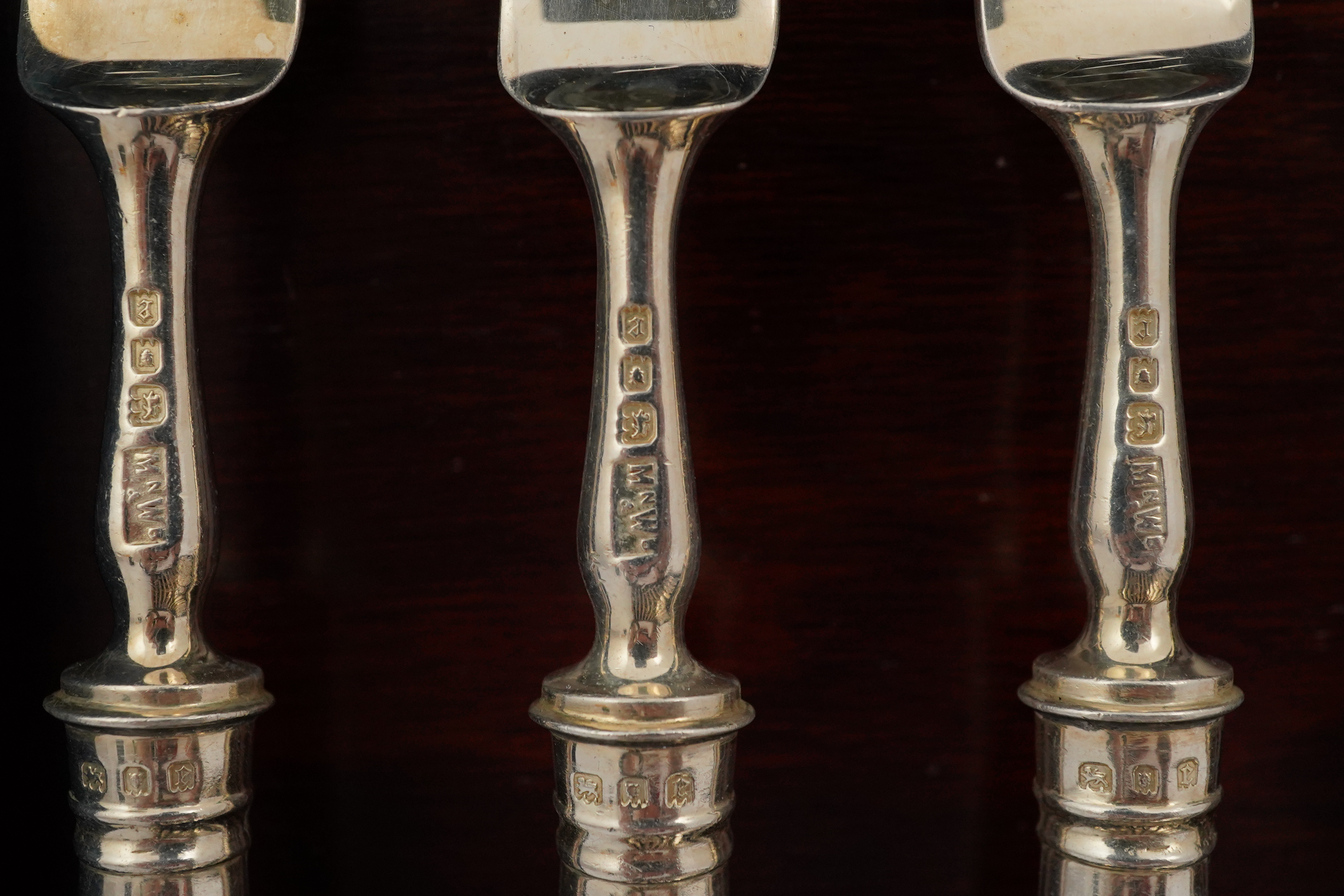 Twelve pairs of George V silver dessert eaters, by Mappin & Webb